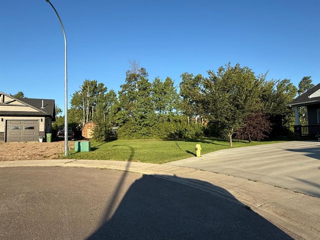 11014 107 Ave, La Crete, AB