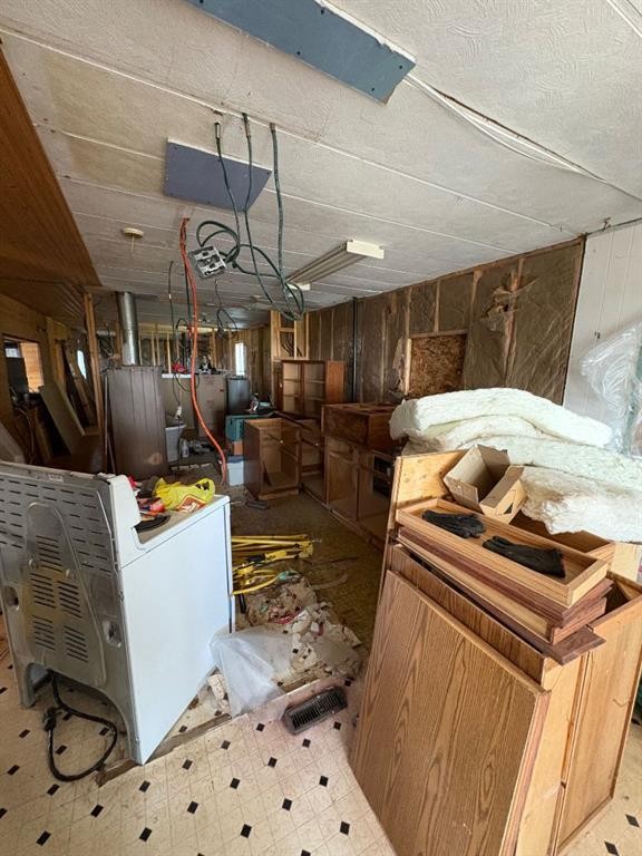 5022 48 Ave, Berwyn, AB - Indoor