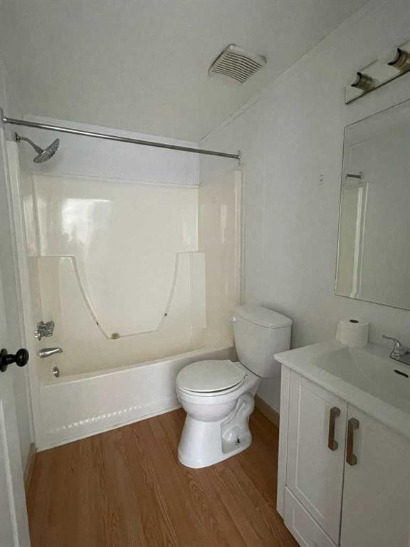 10615 99, High Level, AB - Indoor Photo Showing Bathroom