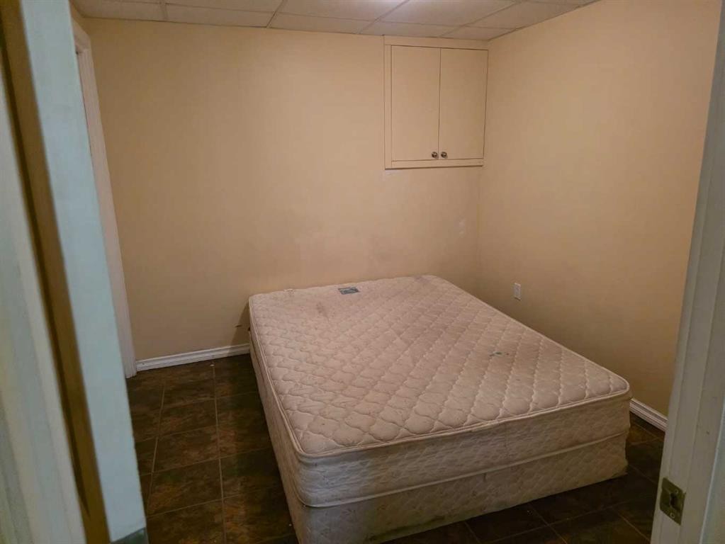 27 97 Avenue, Grande Cache, AB - Indoor Photo Showing Bedroom