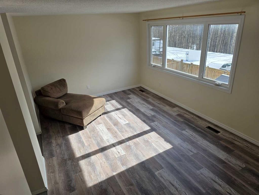 27 97 Avenue, Grande Cache, AB - Indoor Photo Showing Other Room