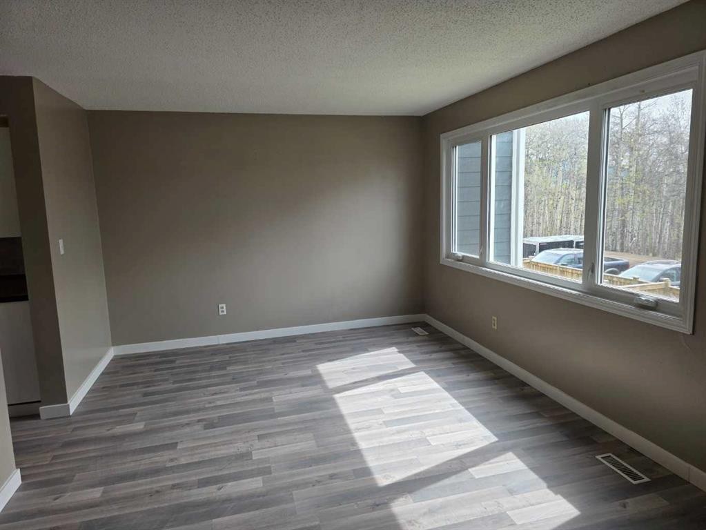 37 97 Avenue, Grande Cache, AB - Indoor Photo Showing Other Room