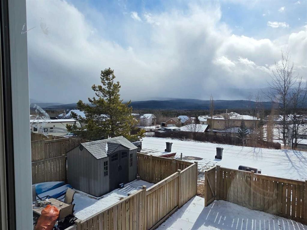 107 97 Avenue, Grande Cache, AB - Outdoor