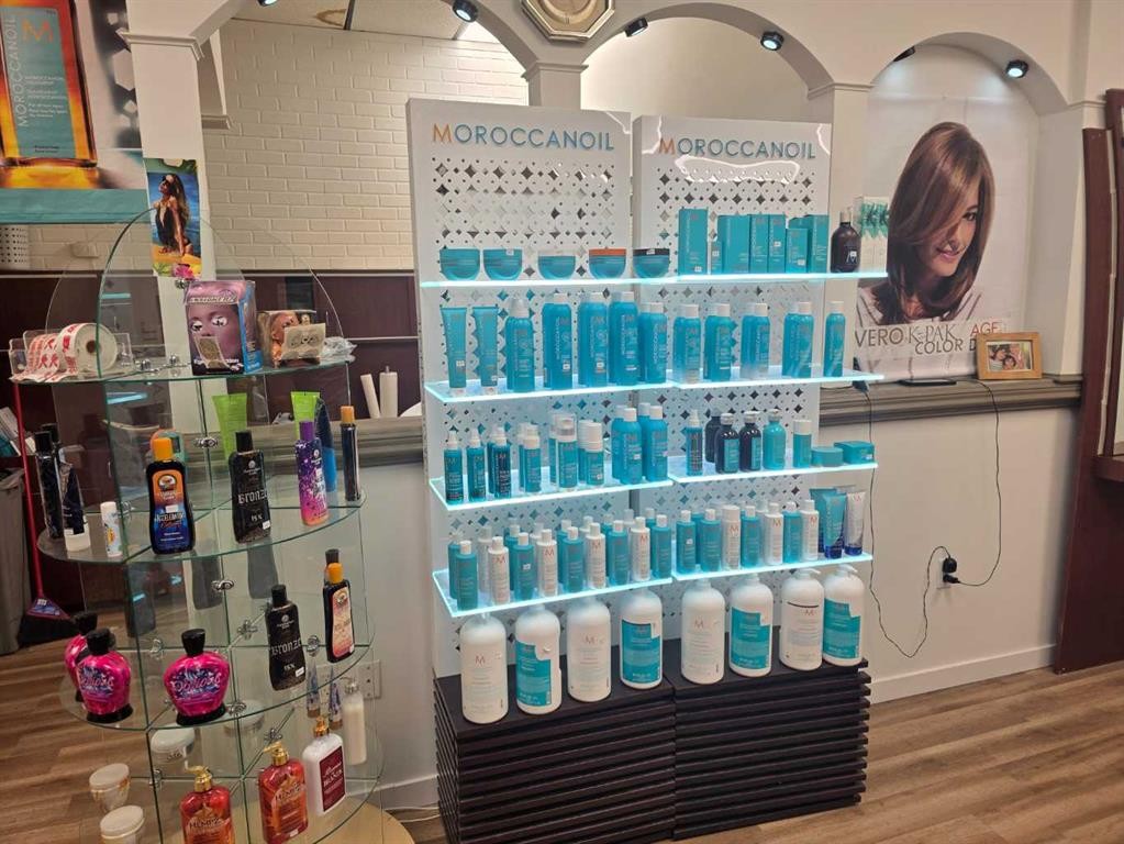 1329 Shoppers Park Mall, Grande Cache, AB