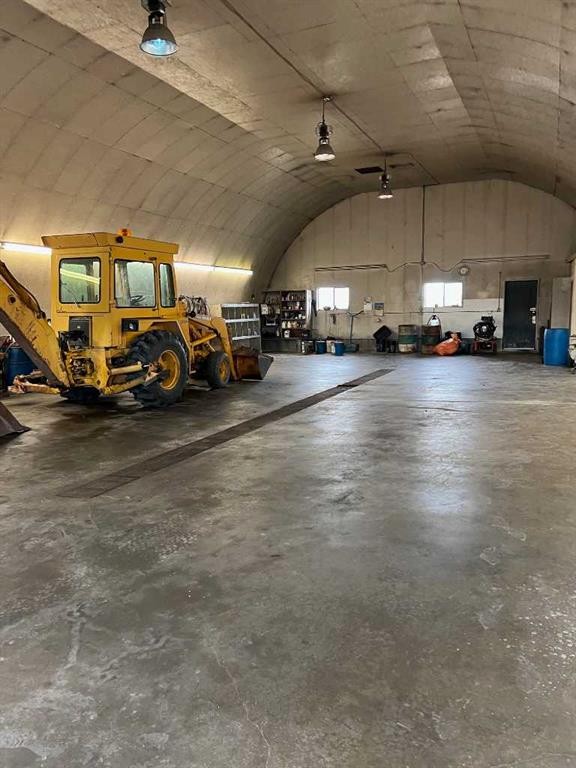 #2 712016 Range Road 72A, Dimsdale, AB - Indoor Photo Showing Garage