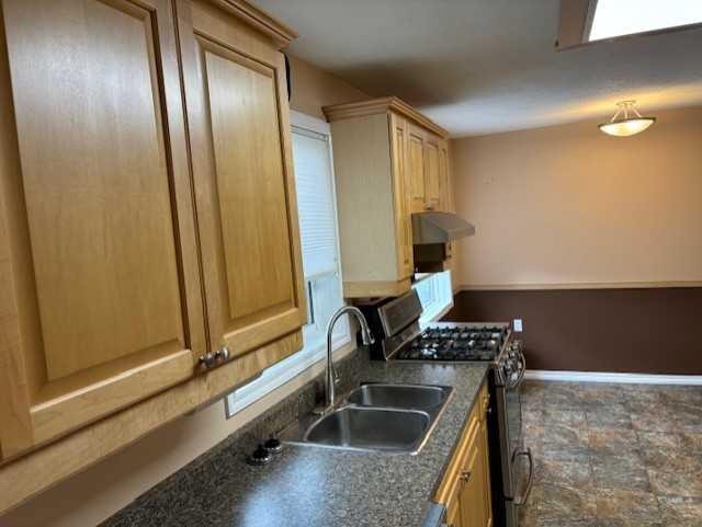 103 3Rd Avenue, North Star, AB - Indoor Photo Showing Kitchen With Double Sink