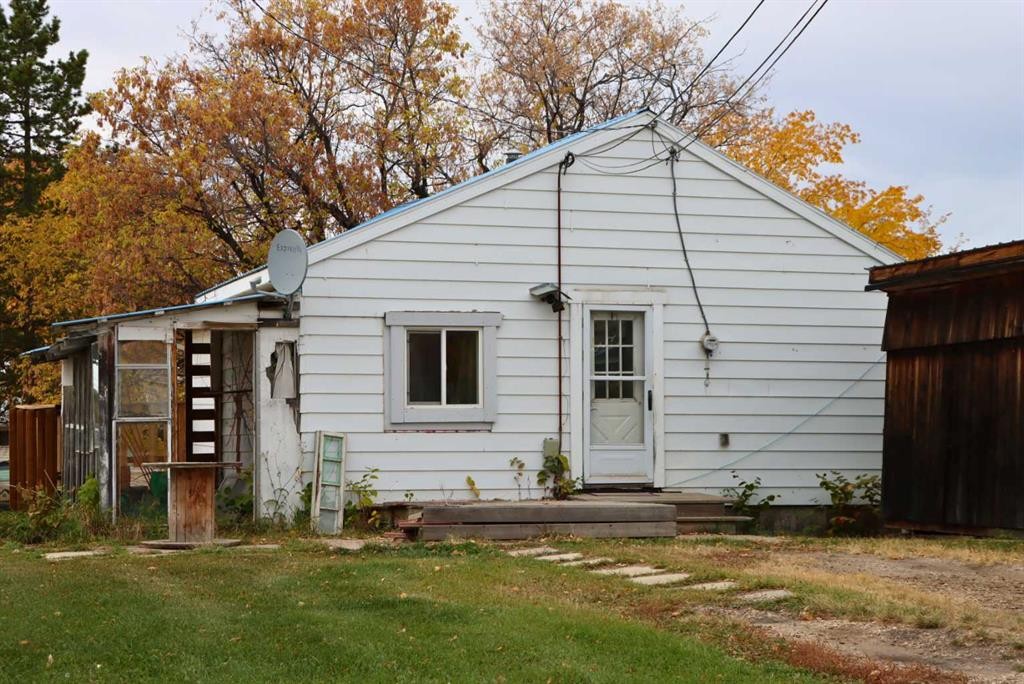 4811 51 Street, Valleyview, AB - Outdoor