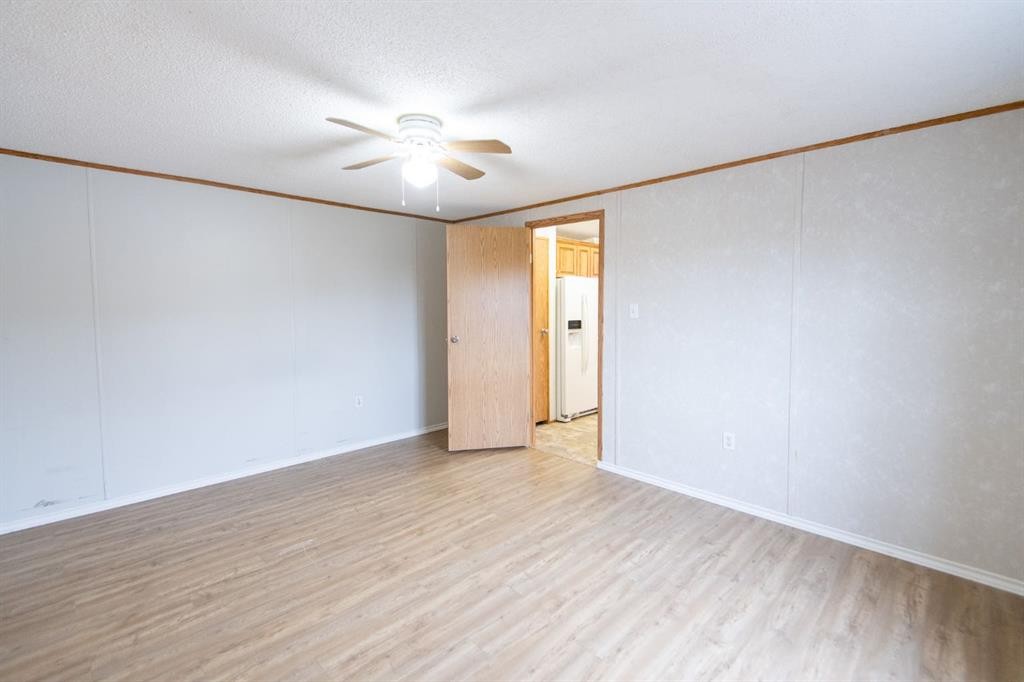 10417 110 Ave, La Crete, AB - Indoor Photo Showing Other Room