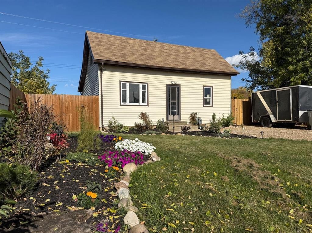 4712 52Nd Avenue, High Prairie, AB - Outdoor