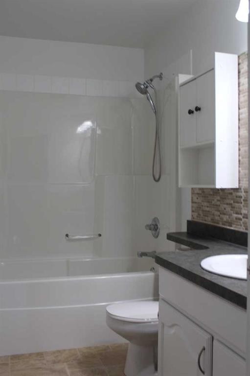 503 5Th Avenue Ne, Manning, AB - Indoor Photo Showing Bathroom