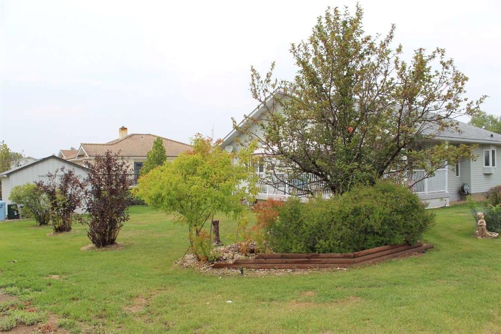 503 5Th Avenue Ne, Manning, AB - Outdoor