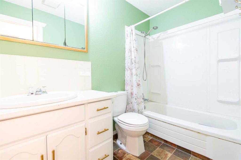 107142 Range Road 135, Rural Mackenzie County, AB - Indoor Photo Showing Bathroom