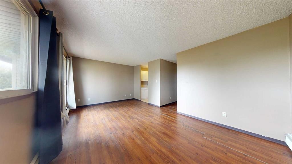 304-5117 44 Street, High Prairie, AB