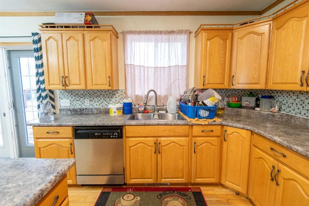 109419 Rge Rd 160, Rural Mackenzie County, AB - Indoor Photo Showing Kitchen With Double Sink