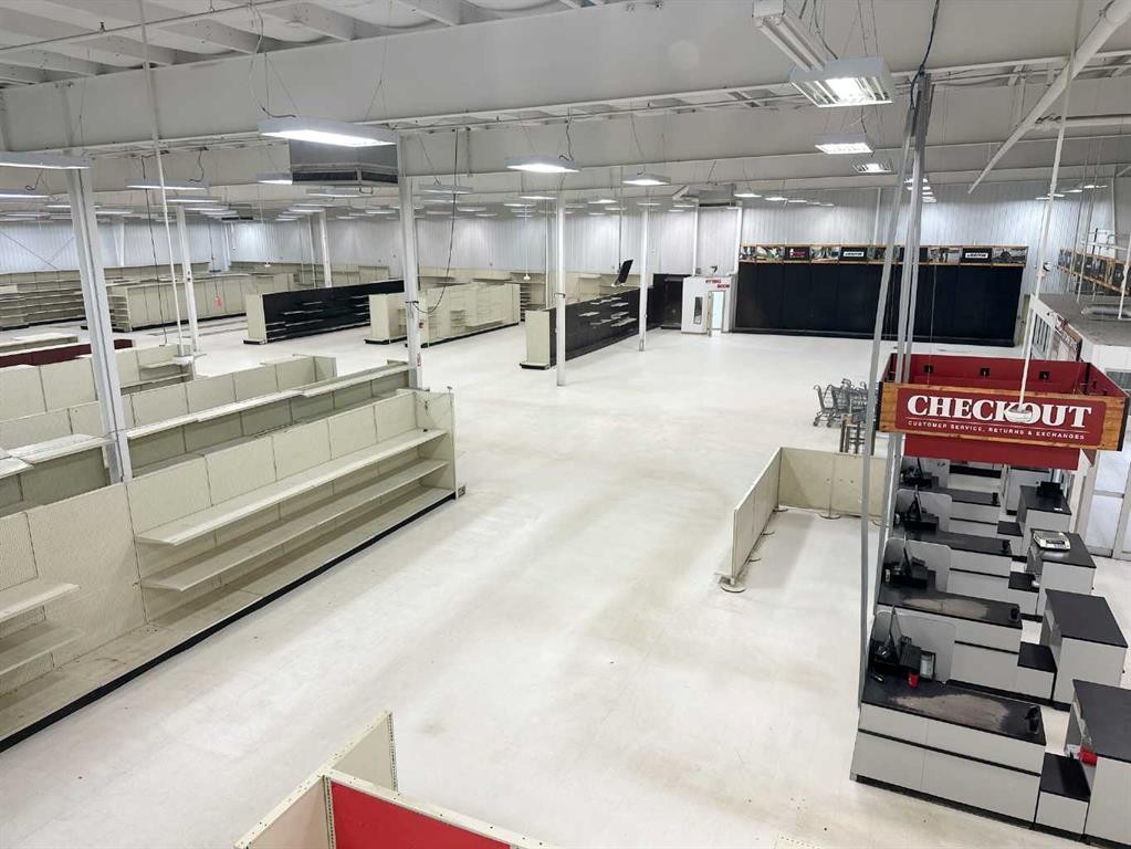 9902 120 Street, Grande Prairie, AB