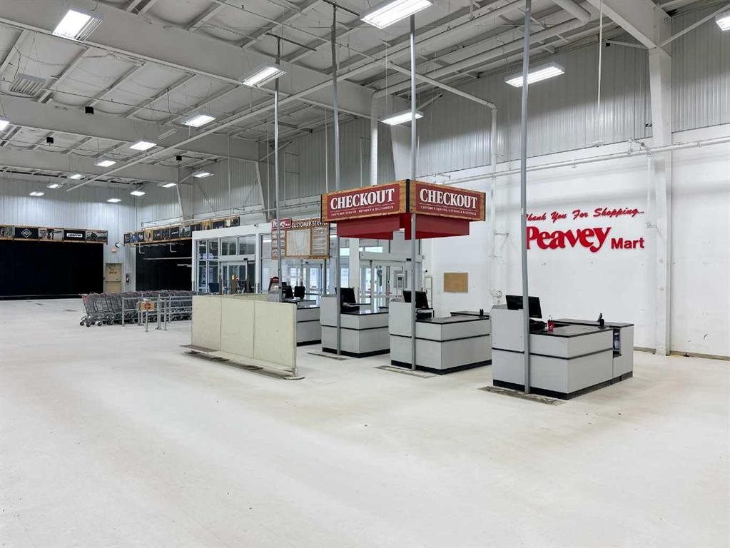 9902 120 Street, Grande Prairie, AB