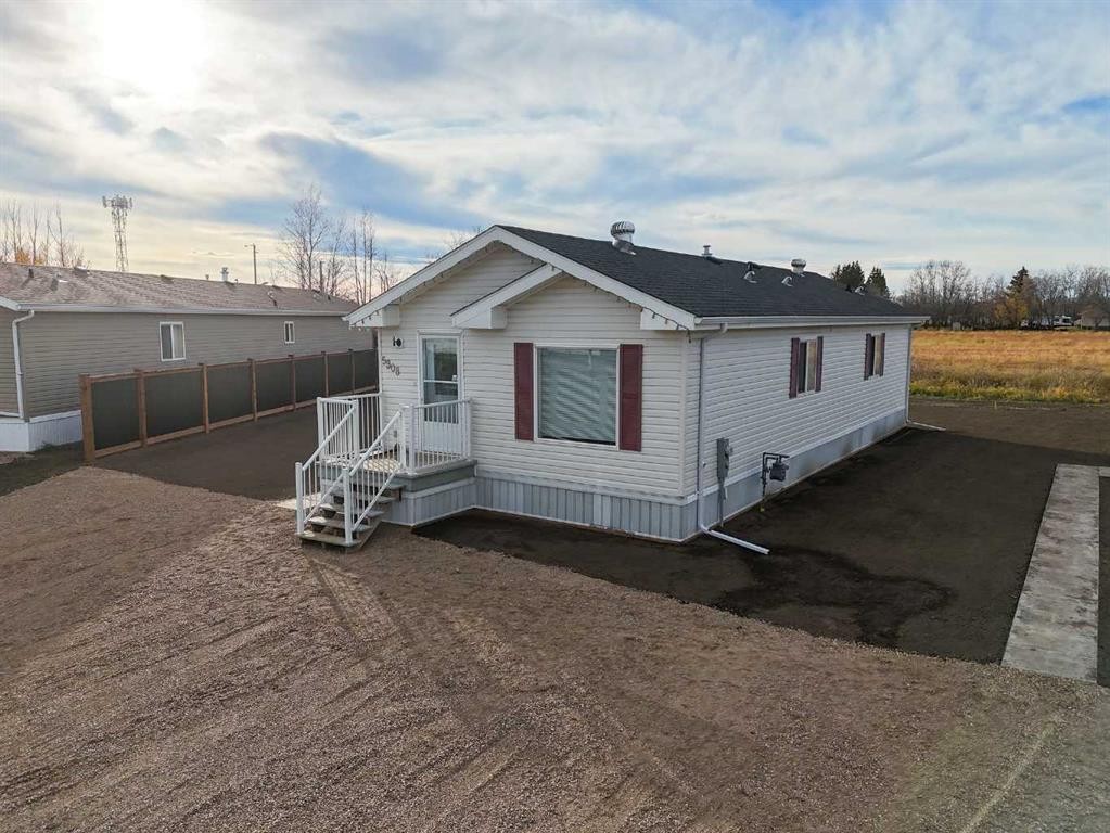 10509 110 Ave, La Crete, AB - Outdoor