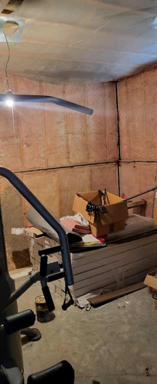 720054 B Range Road 53, Grande Prairie, AB - Indoor Photo Showing Other Room