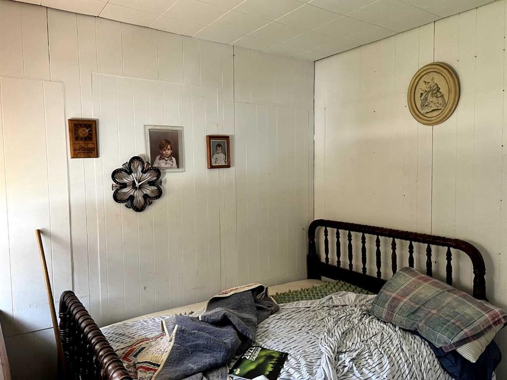 Rge Rd 194 Road, Rural Greenview No. 16, M.D. Of, AB - Indoor Photo Showing Bedroom