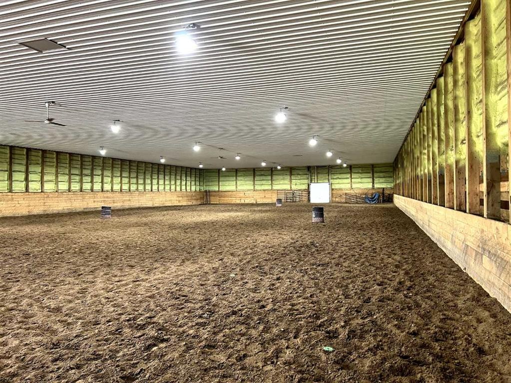 Rge Rd 194 Road, Rural Greenview No. 16, M.D. Of, AB - Indoor