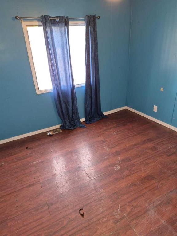 10107 99 Avenue, Bezanson, AB - Indoor Photo Showing Other Room