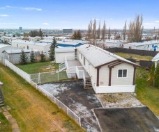12112 97B Street Grande Prairie, AB T8V 7P2