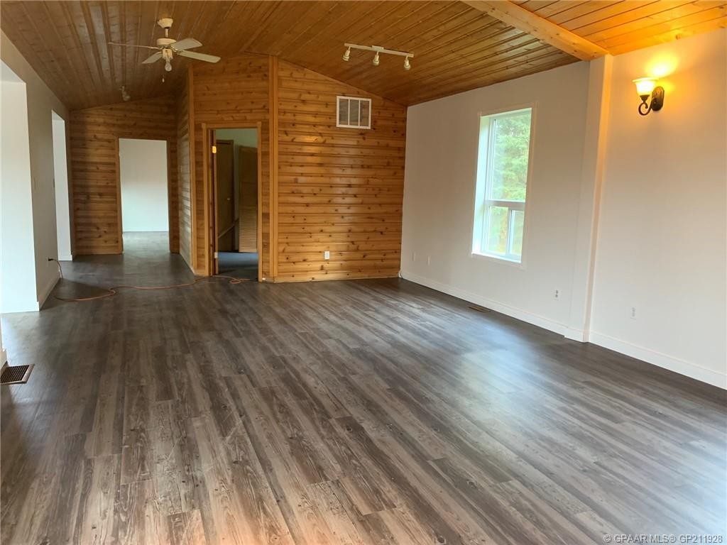 76315 Highway 679 Highway, Rural Big Lakes County, AB - Indoor Photo Showing Other Room