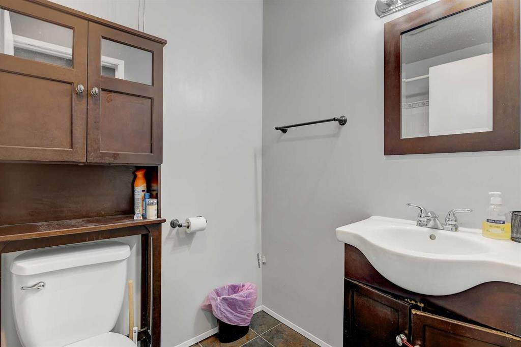 1209-7201 Poplar Drive, Grande Prairie, AB - Indoor Photo Showing Bathroom