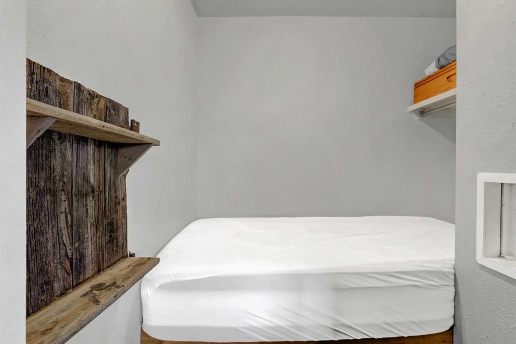 1209-7201 Poplar Drive, Grande Prairie, AB - Indoor