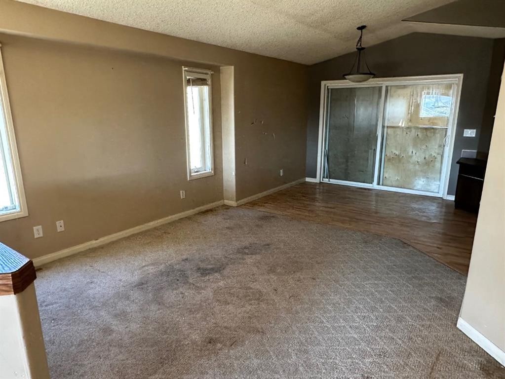 9006 94A Avenue, Grande Prairie, AB - Indoor Photo Showing Other Room