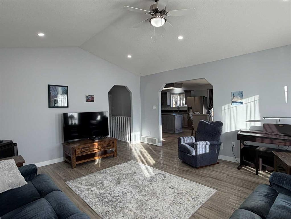 829 Cherry Street, Beaverlodge, AB - Indoor Photo Showing Living Room