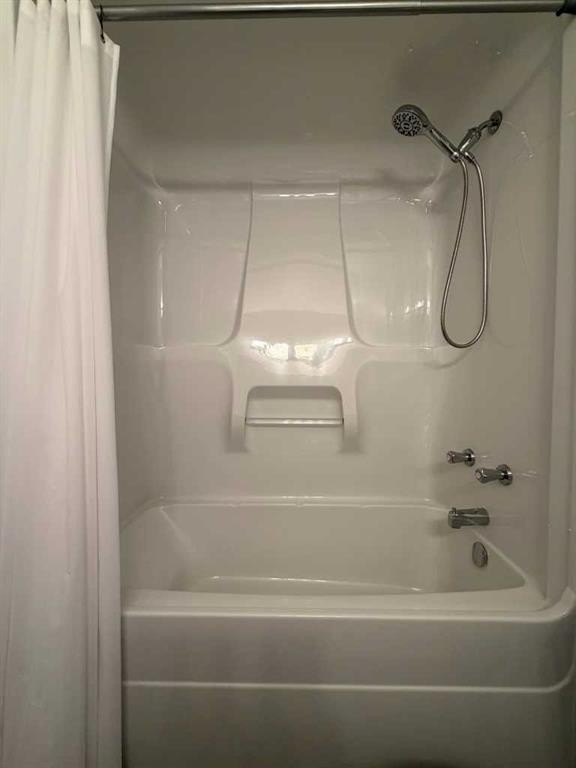 829 Cherry Street, Beaverlodge, AB - Indoor Photo Showing Bathroom