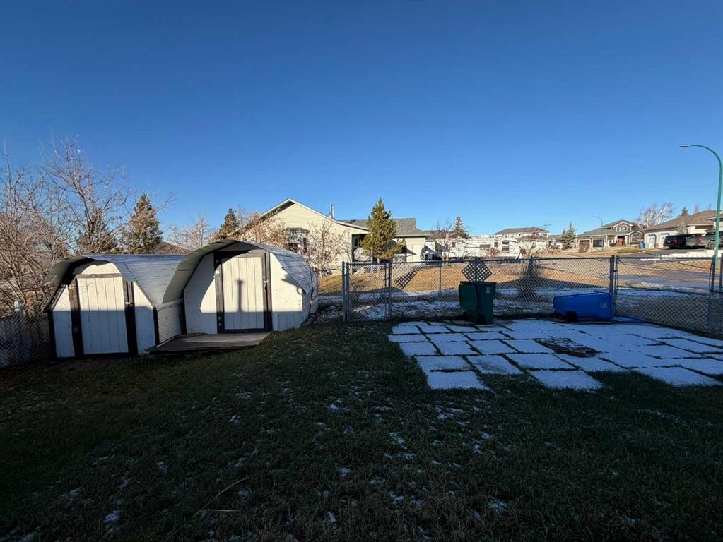 829 Cherry Street, Beaverlodge, AB - Outdoor