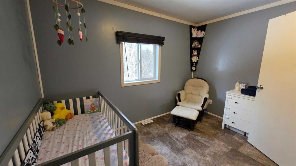 745055 Range Road 53 Unit #8, Rural Grande Prairie No. 1, County Of, AB - Indoor Photo Showing Bedroom