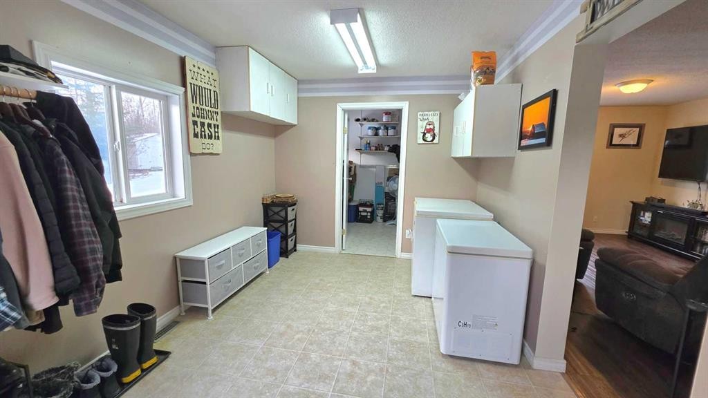 745055 Range Road 53 Unit #8, Rural Grande Prairie No. 1, County Of, AB - Indoor