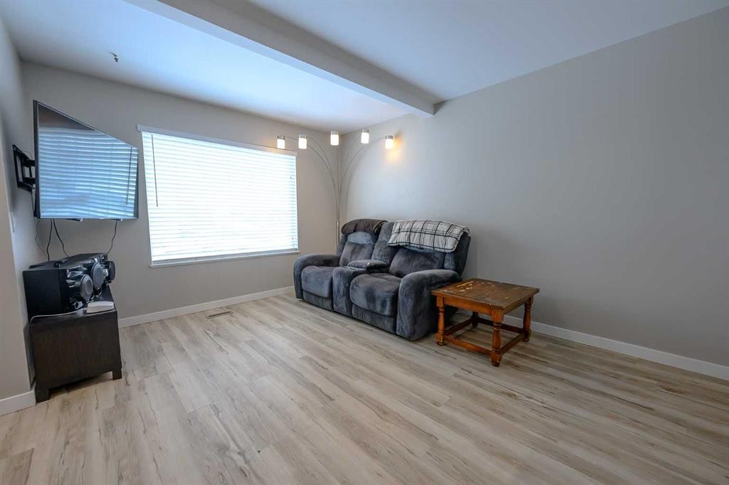 7204 105 Street, Grande Prairie, AB - Indoor