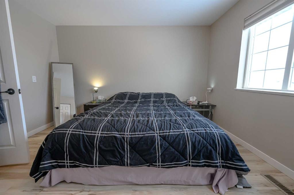 7204 105 Street, Grande Prairie, AB - Indoor Photo Showing Bedroom