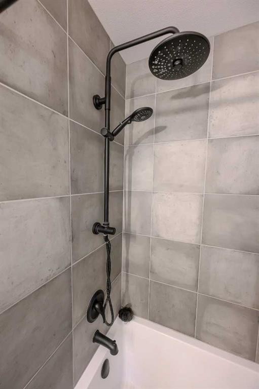 7204 105 Street, Grande Prairie, AB - Indoor Photo Showing Bathroom