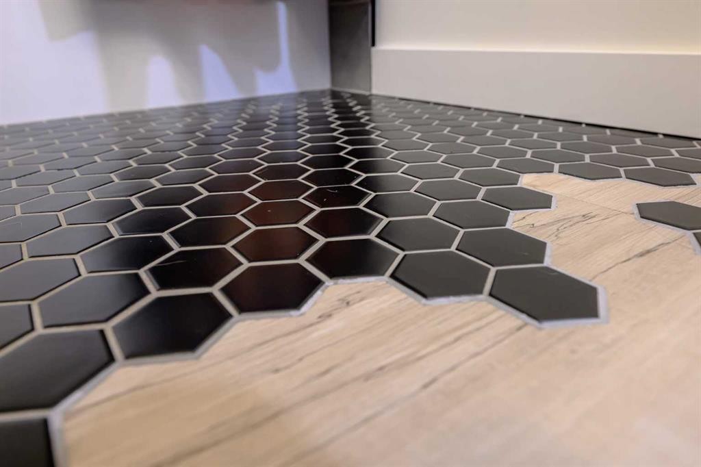 7204 105 Street, Grande Prairie, AB - Indoor