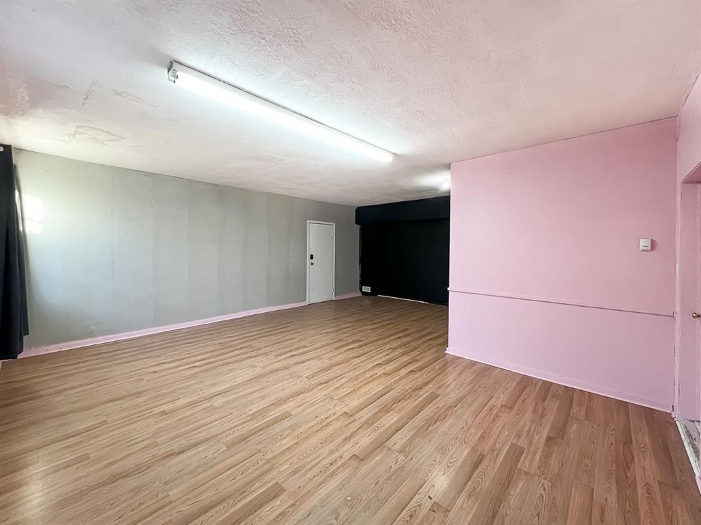 8 Railway Avenue Ne, Falher, AB