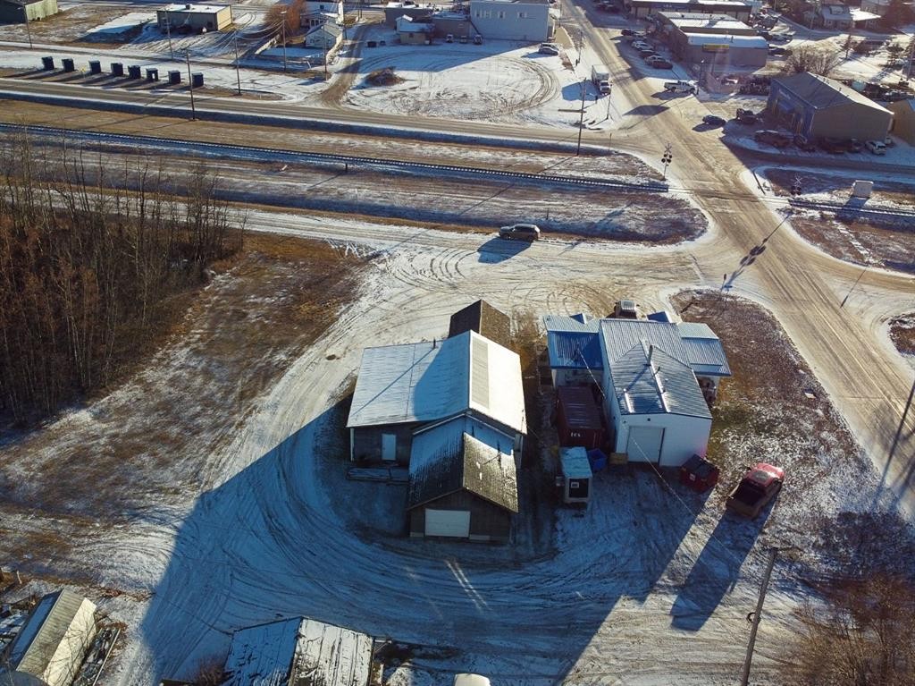 8 Railway Avenue Ne, Falher, AB