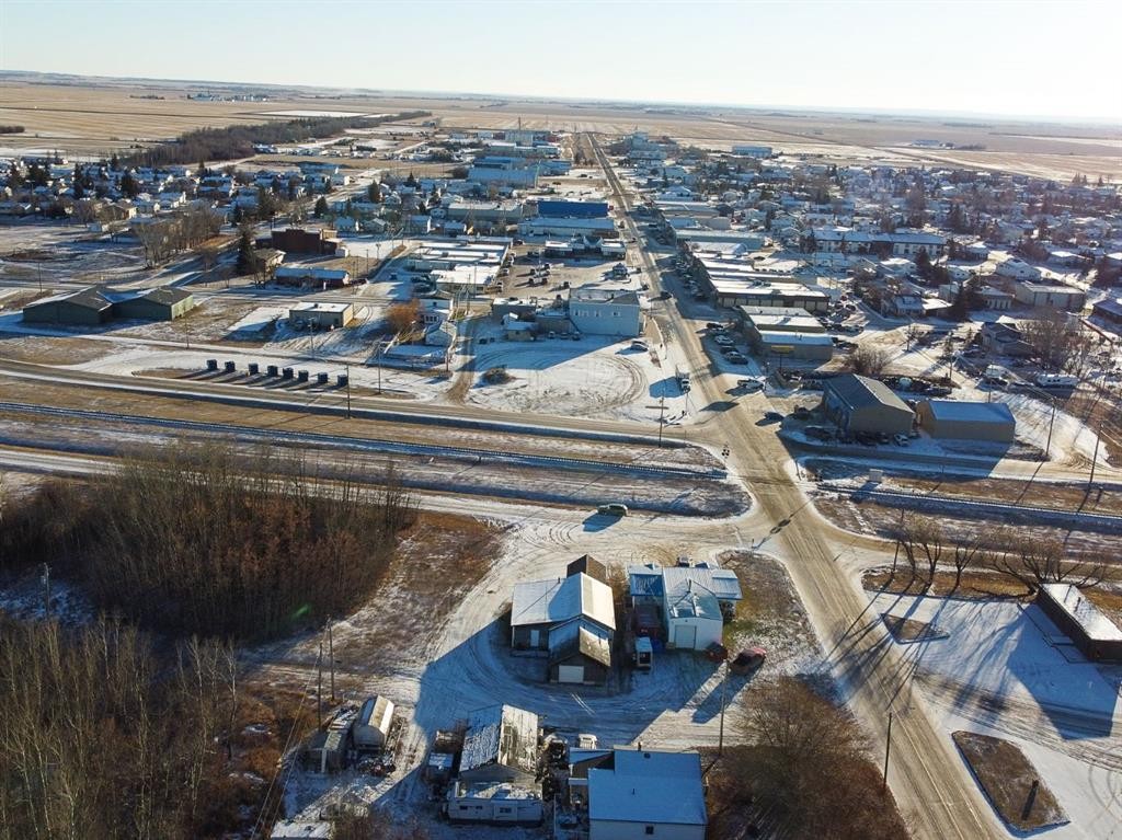 8 Railway Avenue Ne, Falher, AB