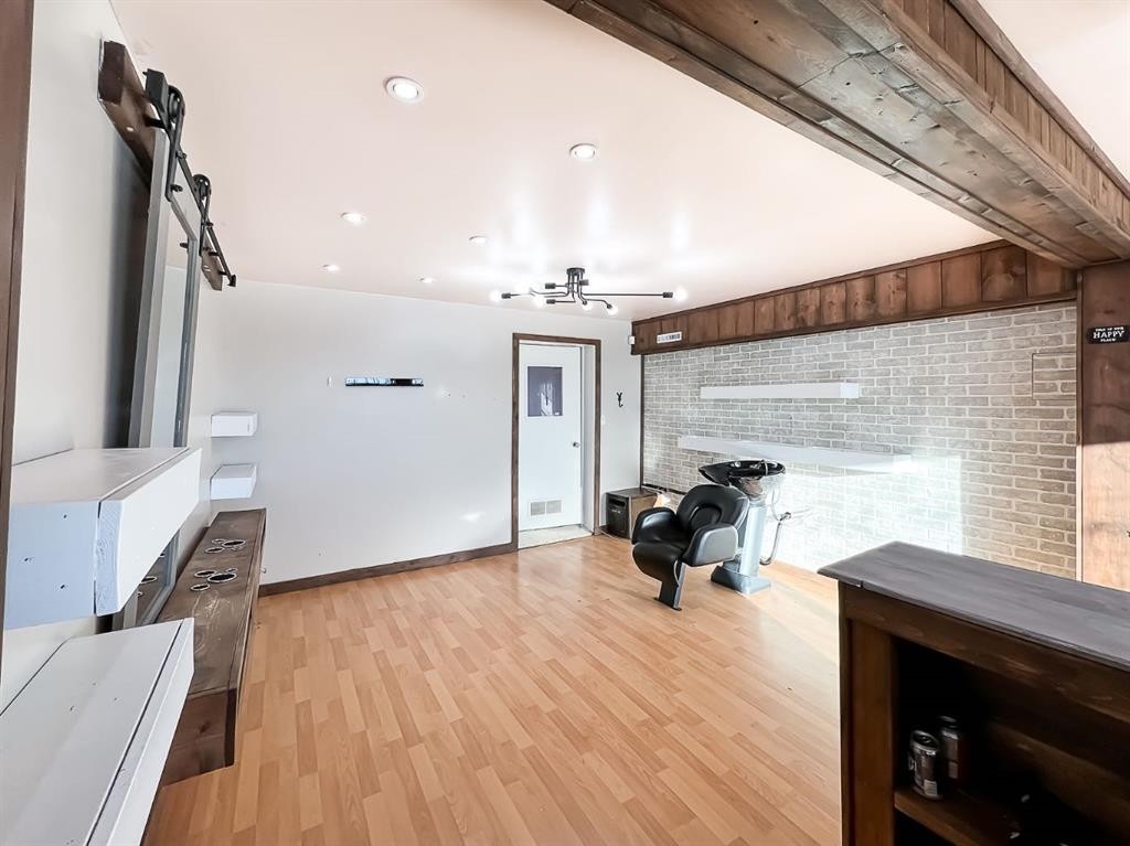 8 Railway Avenue Ne, Falher, AB