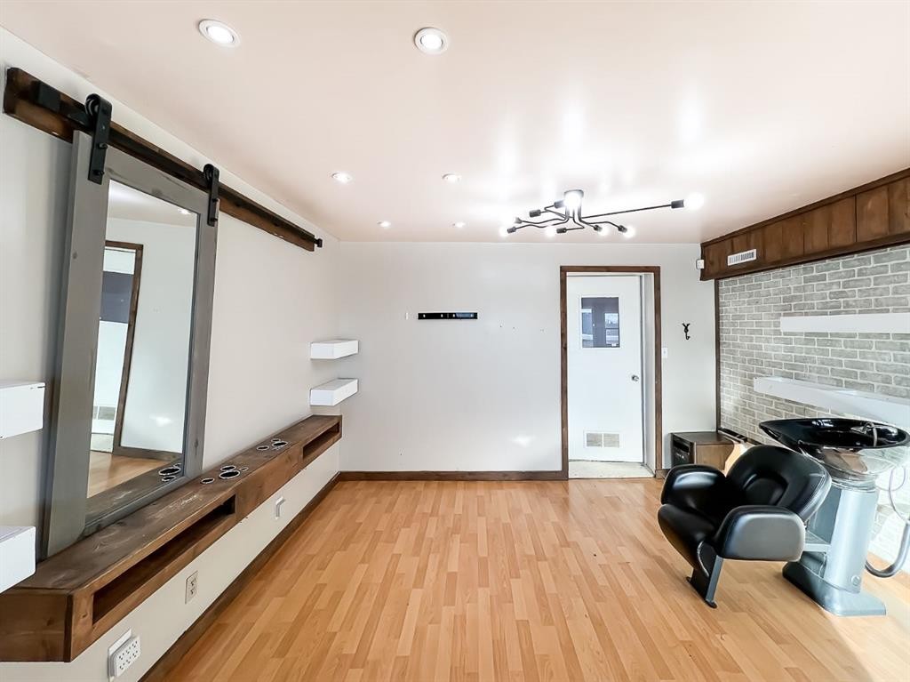 8 Railway Avenue Ne, Falher, AB