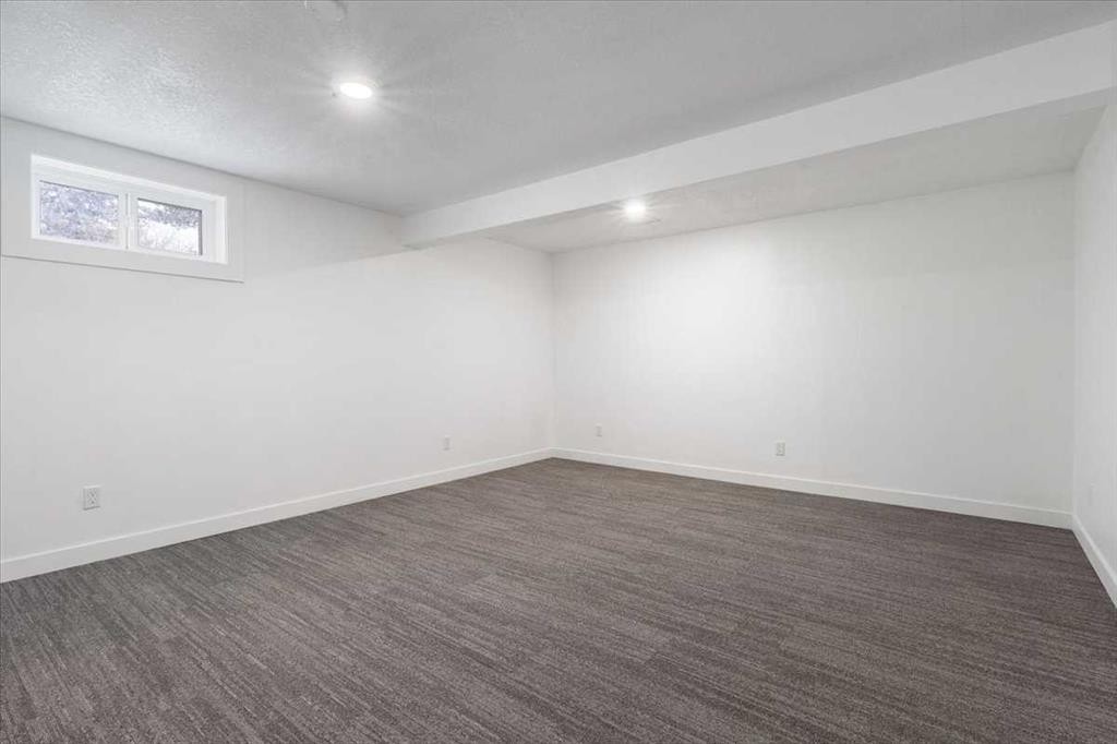 6906 97 Street, Grande Prairie, AB - Indoor Photo Showing Other Room