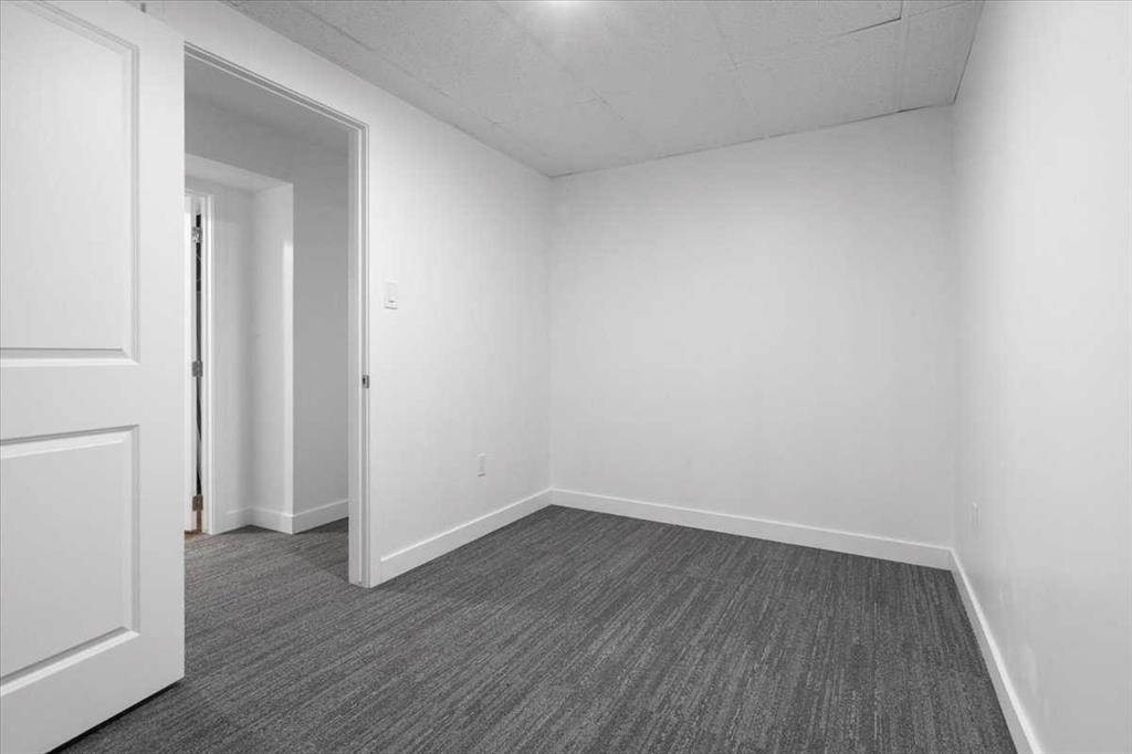 6906 97 Street, Grande Prairie, AB - Indoor Photo Showing Other Room