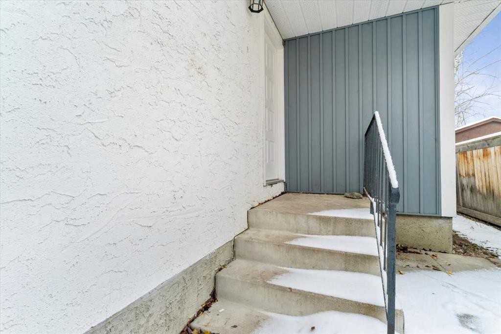 6906 97 Street, Grande Prairie, AB - Outdoor