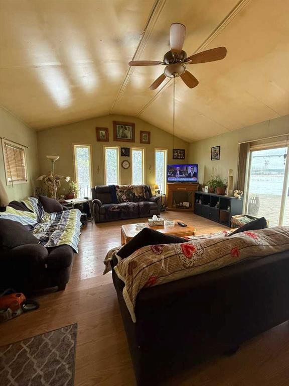72010 Range Road 171 Range, Rural Big Lakes County, AB - Indoor Photo Showing Bedroom