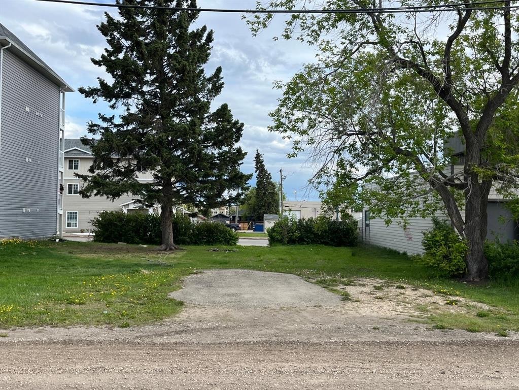 9716 100 Avenue, Grande Prairie, AB