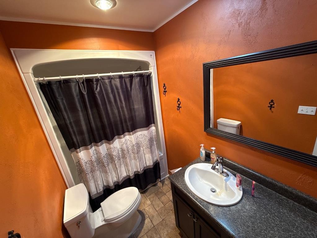 235044 821A Township, Rural Peace No. 135, M.D. Of, AB - Indoor Photo Showing Bathroom